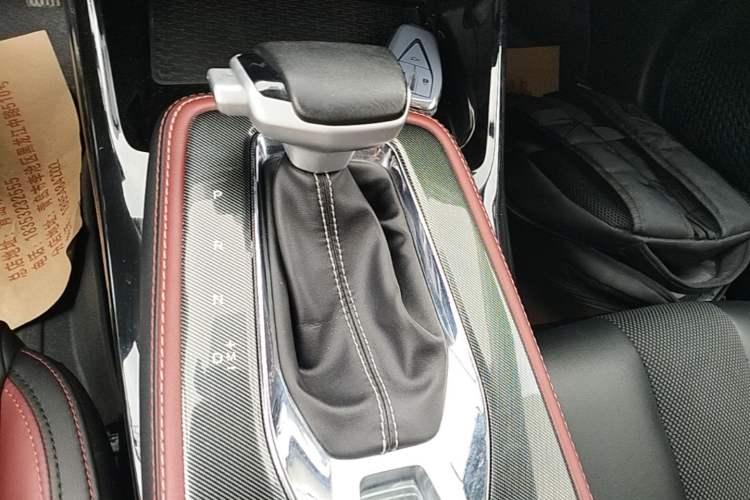 Used CHANGAN OSHAN X5 2021 Revised Version 1.5T DCT Luxury Edition Gear Lever