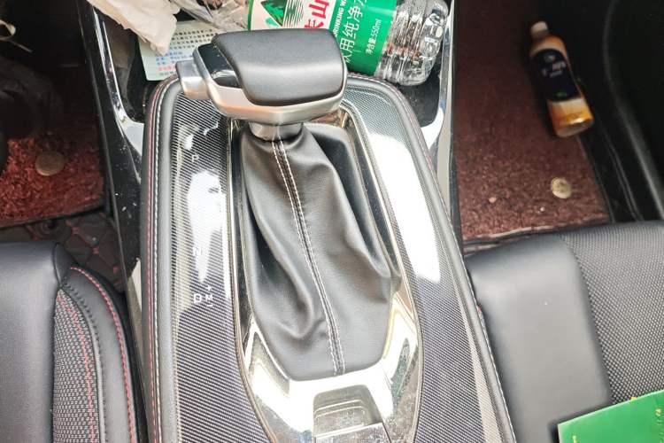 Used CHANGAN OSHAN X5 2021 1.6L CVT Luxury Model Gear Lever