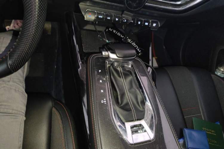 Used CHANGAN OSHAN X5 2021 1.6L CVT Comfort Model Gear Lever