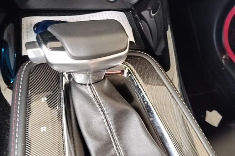 Used CHANGAN OSHAN X5 2021 1.6L CVT Luxury Model Gear Lever