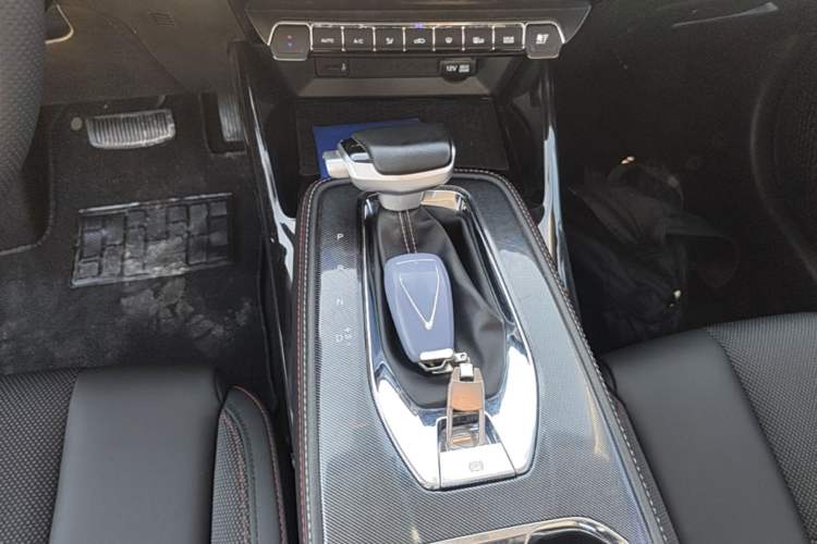 Used CHANGAN OSHAN X5 2021 1.6L CVT Luxury Model Gear Lever