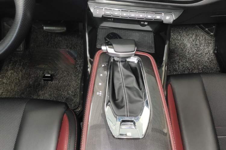 Used CHANGAN OSHAN X5 2021 1.5T DCT Prestige Edition Gear Lever