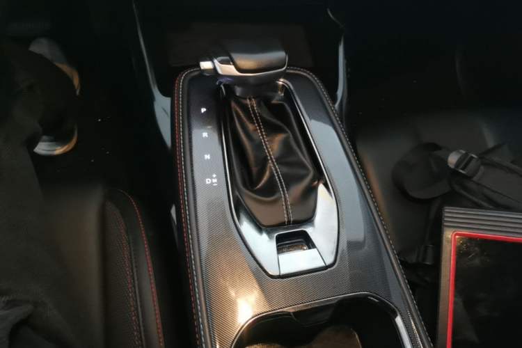 Used CHANGAN OSHAN X5 2021 1.5T DCT Luxury Edition Gear Lever