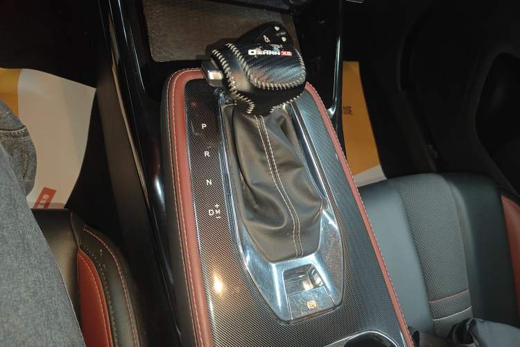 Used CHANGAN OSHAN X5 2021 Revised Version 1.5T DCT Luxury Edition Gear Lever