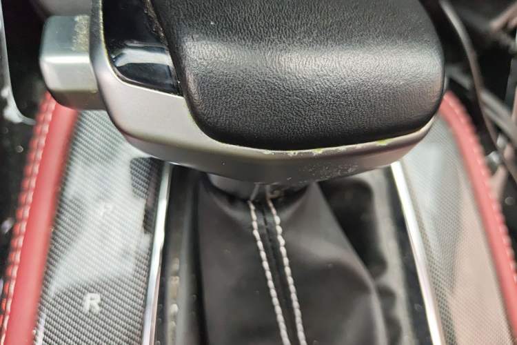 Used CHANGAN OSHAN X5 2021 1.5T DCT Prestige Edition Gear Lever
