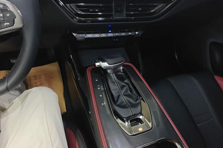 Used CHANGAN OSHAN X5 2021 1.5T DCT Flagship Edition Gear Lever