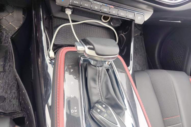 Used CHANGAN OSHAN X5 2021 1.5T DCT Prestige Edition Gear Lever