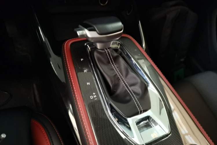 Used CHANGAN OSHAN X5 2021 Revised Version 1.5T DCT Luxury Edition Gear Lever