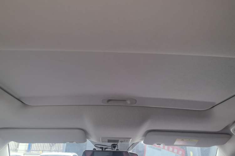 Used CHANGAN OSHAN X5 2021 Revised Version 1.5T DCT Luxury Edition Headliner