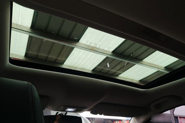 Used CHANGAN OSHAN X5 2021 1.6L CVT Luxury Model Headliner
