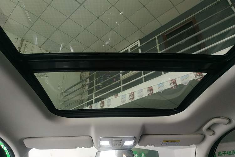 Used CHANGAN OSHAN X5 2021 1.5T DCT Prestige Edition Headliner