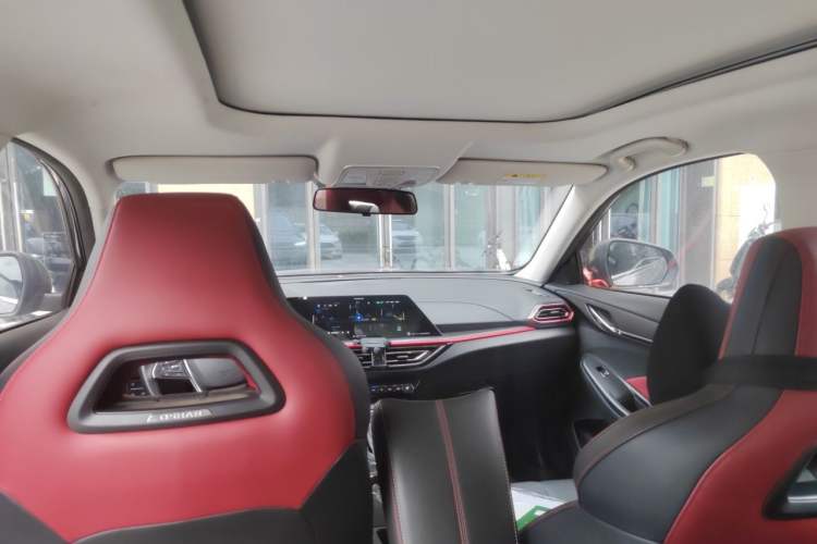 Used CHANGAN OSHAN X5 2021 1.5T DCT Flagship Edition Headliner