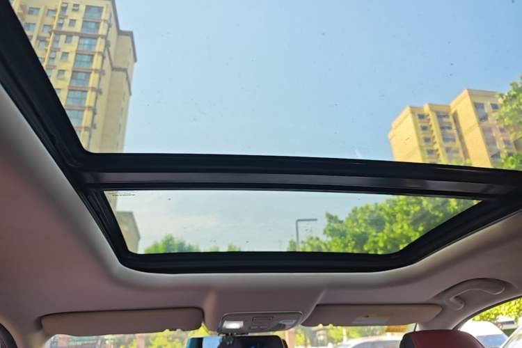 Used CHANGAN OSHAN X5 2021 1.5T DCT Prestige Edition Headliner