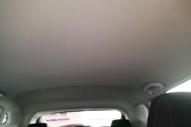 Used CHANGAN OSHAN X5 2021 Revised Version 1.6L CVT Luxury Edition Headliner