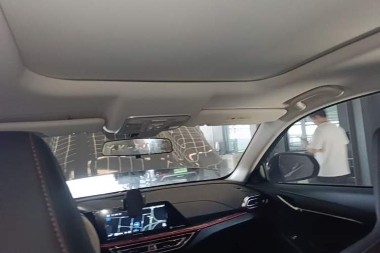 Used CHANGAN OSHAN X5 2021 1.5T DCT Prestige Edition Headliner