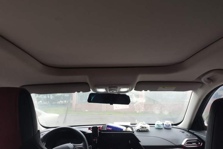 Used CHANGAN OSHAN X5 2021 1.5T DCT Prestige Edition Headliner