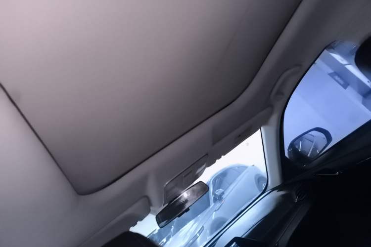 Used CHANGAN OSHAN X5 2021 1.5T DCT Prestige Edition Headliner
