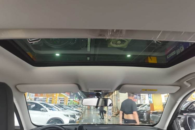 Used CHANGAN OSHAN X5 2021 Revised Version 1.5T DCT Luxury Edition Headliner