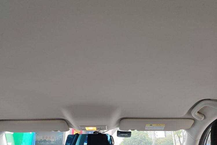 Used CHANGAN OSHAN X5 2021 Revised Version 1.6L CVT Luxury Edition Headliner
