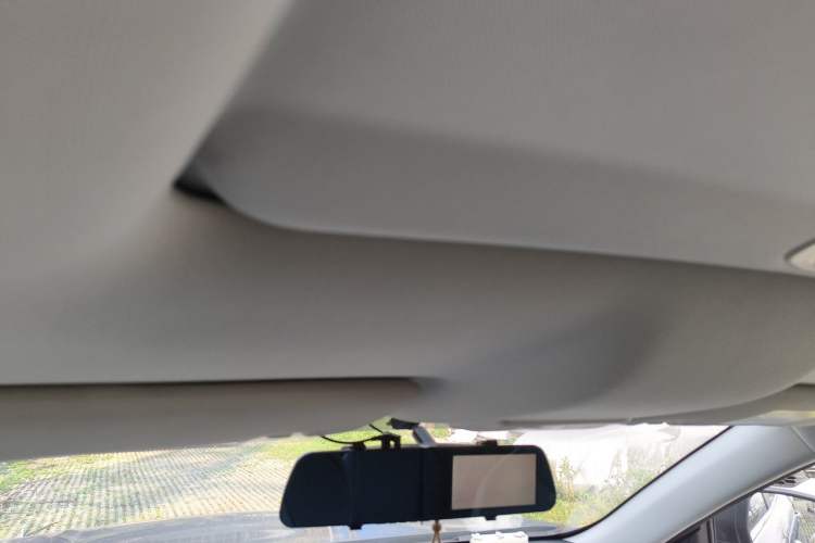 Used CHANGAN OSHAN X5 2021 1.6L CVT Luxury Model Headliner