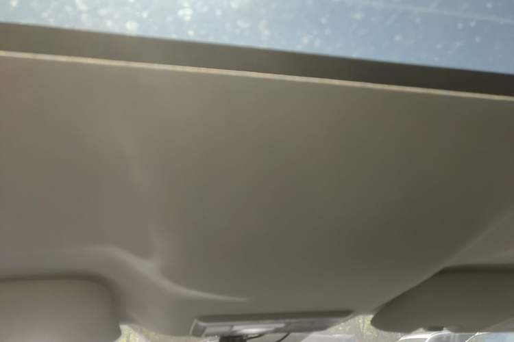 Used CHANGAN OSHAN X5 2021 1.6L CVT Luxury Model Headliner