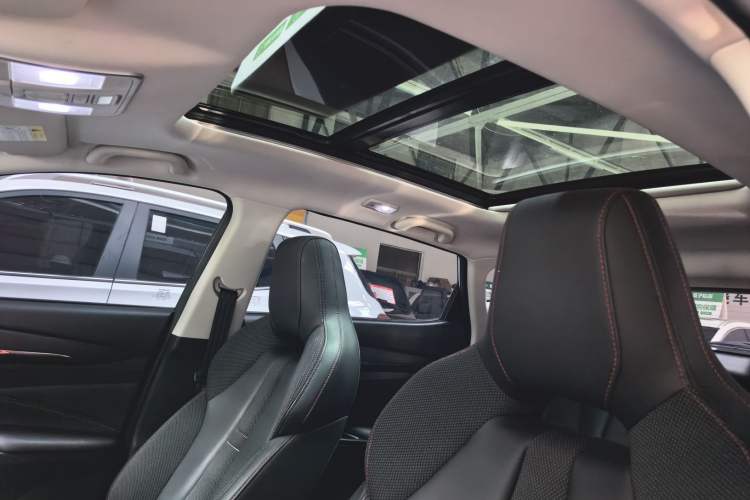 Used CHANGAN OSHAN X5 2021 1.5T DCT Flagship Edition Headliner