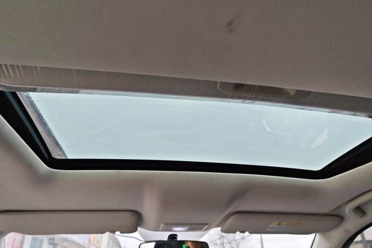 Used CHANGAN OSHAN X5 2021 1.6L CVT Luxury Model Headliner