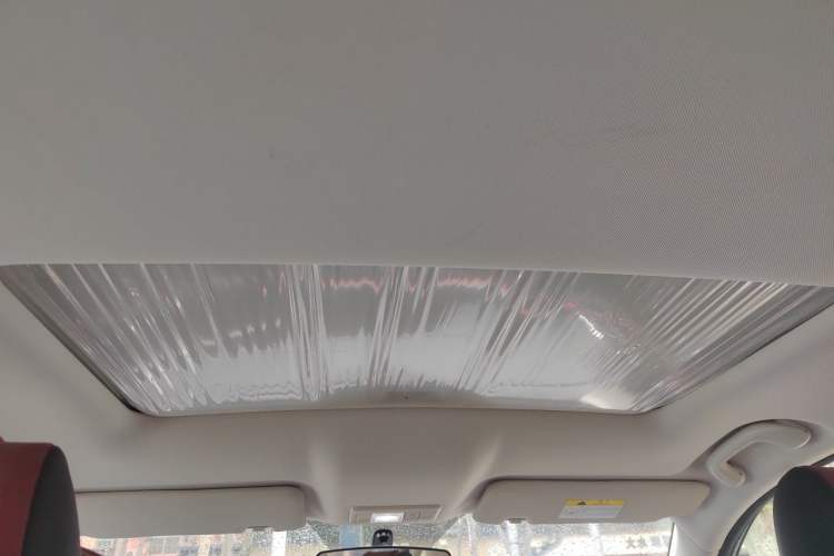 Used CHANGAN OSHAN X5 2021 1.6L CVT Luxury Model Headliner