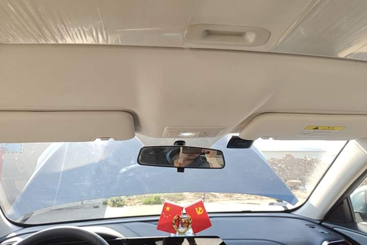 Used CHANGAN OSHAN X5 2021 1.6L CVT Luxury Model Headliner