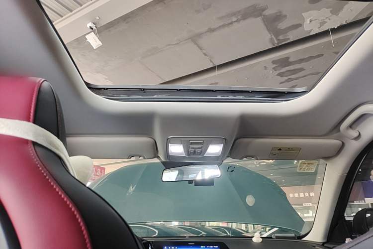 Used CHANGAN OSHAN X5 2021 1.5T DCT Prestige Edition Headliner