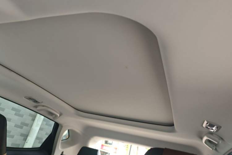 Used CHANGAN OSHAN X5 2021 1.5T DCT Flagship Edition Headliner