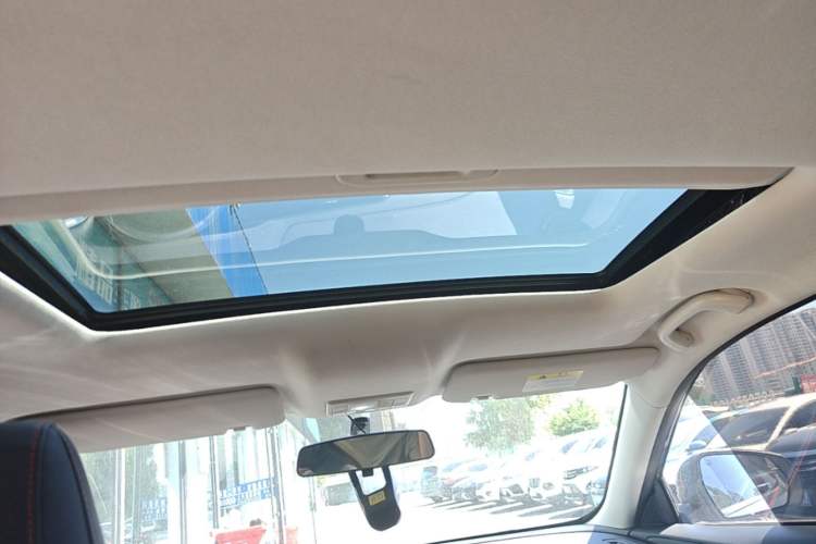 Used CHANGAN OSHAN X5 2021 1.6L CVT Luxury Model Headliner