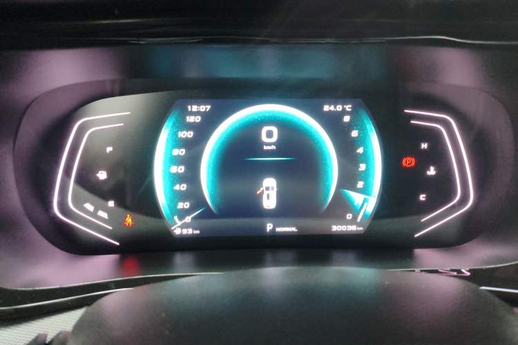 Used CHANGAN OSHAN X5 2021 1.6L CVT Luxury Model Instrument Cluster