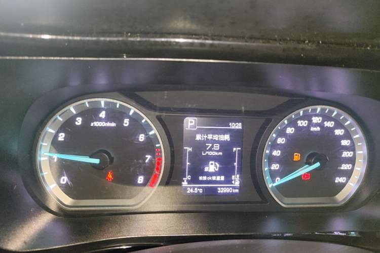 Used CHANGAN OSHAN X5 2021 Revised Version 1.5T DCT Luxury Edition Instrument Cluster