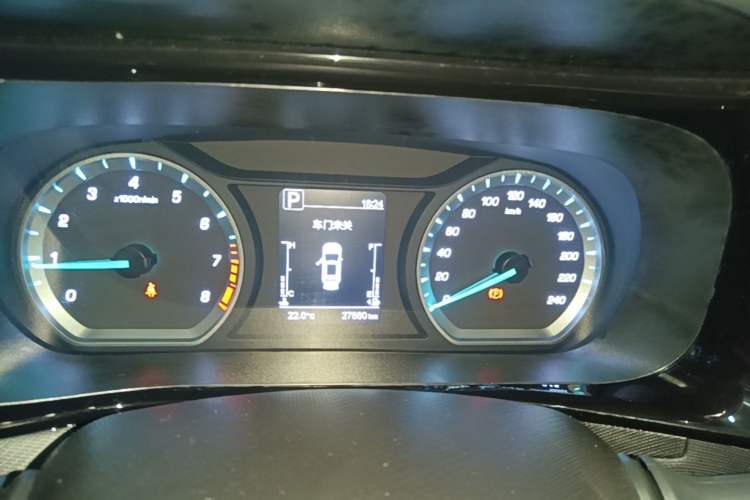 Used CHANGAN OSHAN X5 2021 Revised Version 1.5T DCT Luxury Edition Instrument Cluster