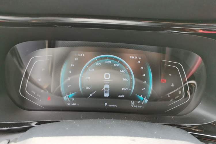 Used CHANGAN OSHAN X5 2021 1.5T DCT Flagship Edition Instrument Cluster