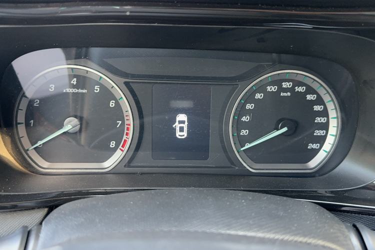 Used CHANGAN OSHAN X5 2021 Revised Version 1.5T DCT Luxury Edition Instrument Cluster