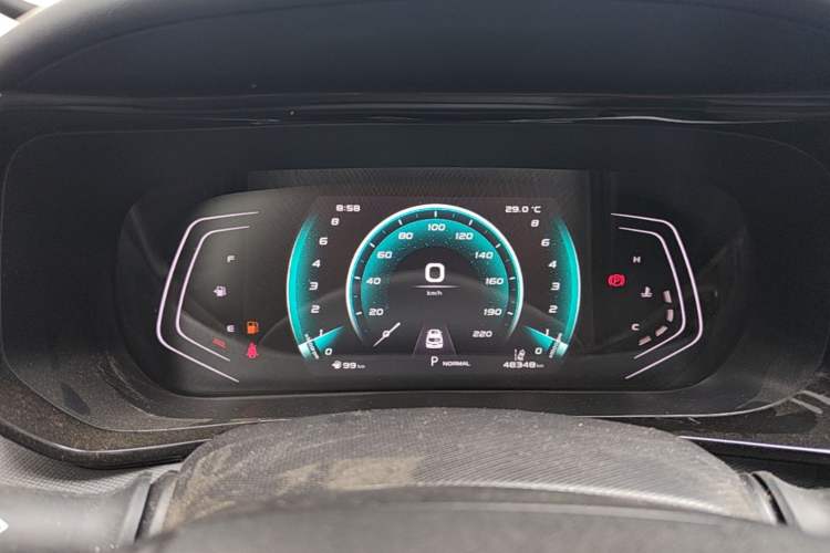 Used CHANGAN OSHAN X5 2021 1.5T DCT Flagship Edition Instrument Cluster