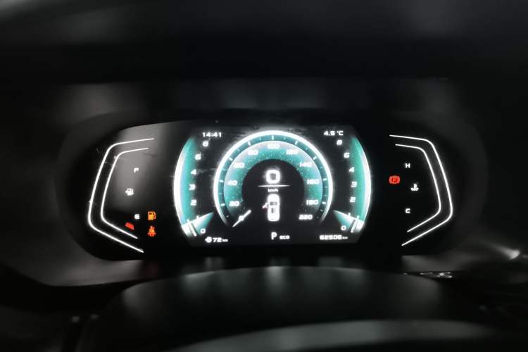 Used CHANGAN OSHAN X5 2021 1.5T DCT Prestige Edition Instrument Cluster