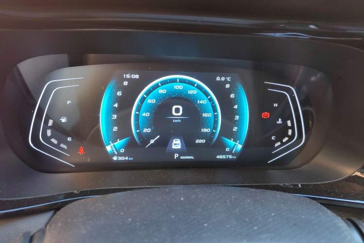 Used CHANGAN OSHAN X5 2021 1.6L CVT Luxury Model Instrument Cluster