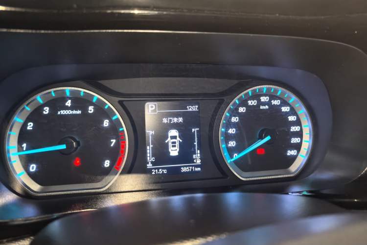 Used CHANGAN OSHAN X5 2021 Revised Version 1.5T DCT Luxury Edition Instrument Cluster