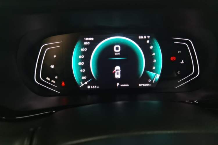Used CHANGAN OSHAN X5 2021 1.5T DCT Prestige Edition Instrument Cluster