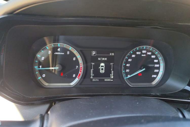 Used CHANGAN OSHAN X5 2021 1.5T DCT Luxury Edition Instrument Cluster