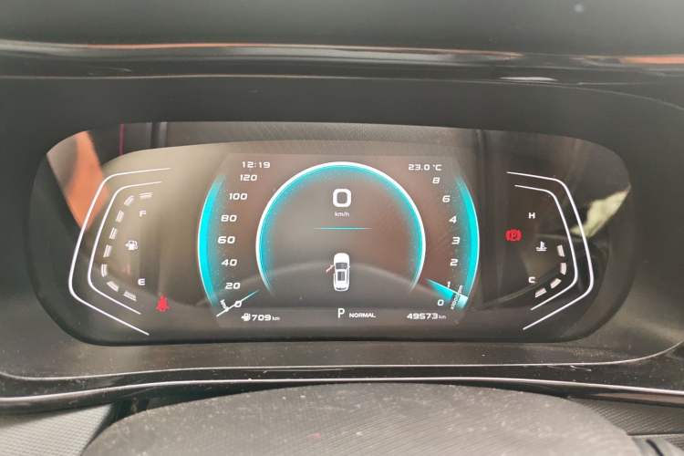 Used CHANGAN OSHAN X5 2021 1.6L CVT Luxury Model Instrument Cluster