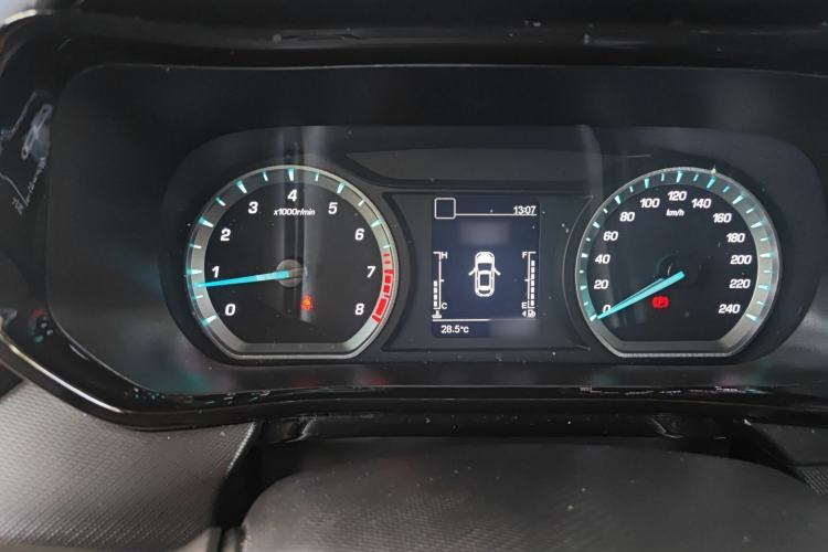 Used CHANGAN OSHAN X5 2021 Revised Version 1.6L Manual Luxury Edition Instrument Cluster