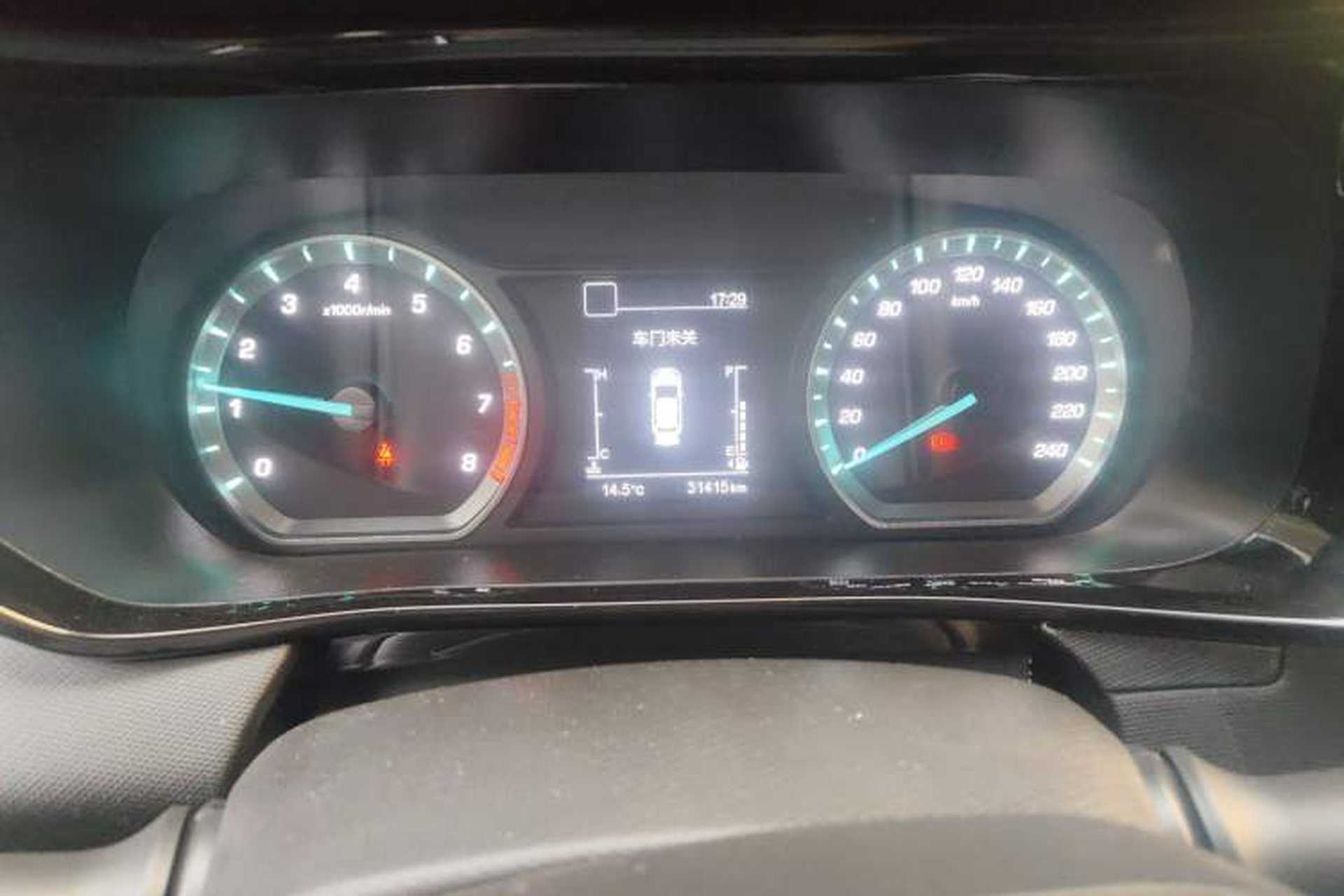 Used CHANGAN OSHAN X5 2021 Revised Version 1.6L Manual Elite Edition Instrument Cluster