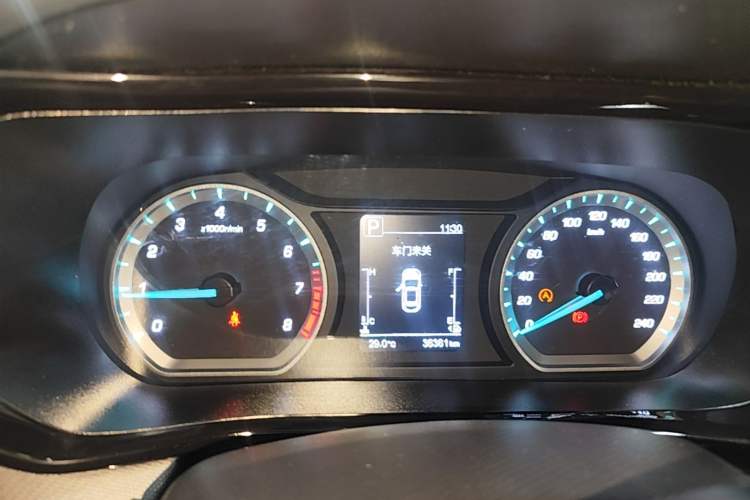Used CHANGAN OSHAN X5 2021 Revised Version 1.5T DCT Luxury Edition Instrument Cluster