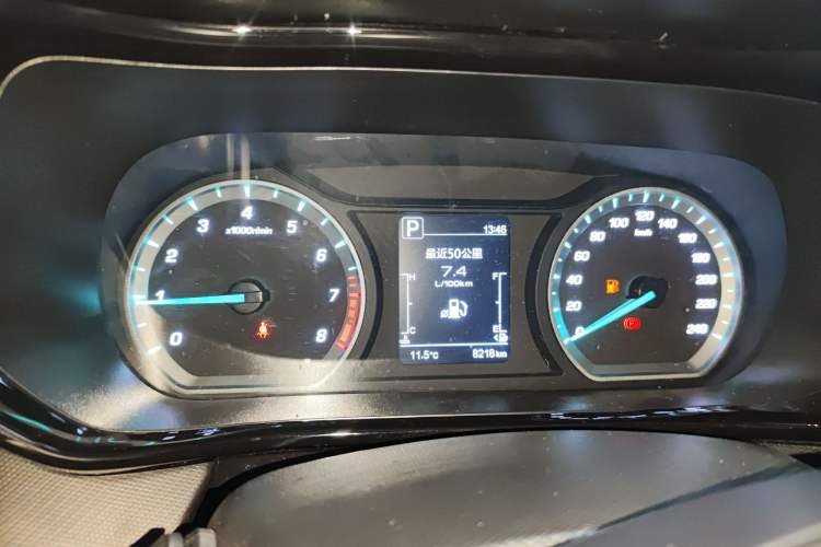 Used CHANGAN OSHAN X5 2021 Revised Version 1.5T DCT Luxury Edition Instrument Cluster