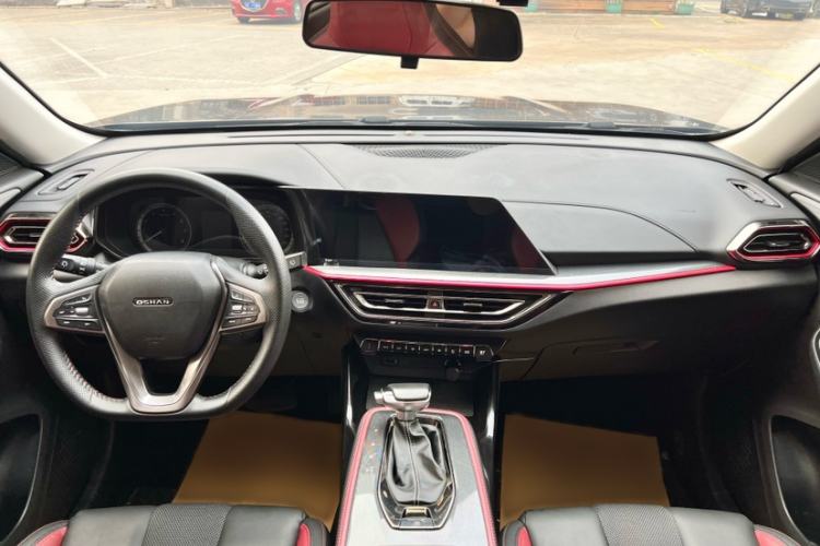 Used CHANGAN OSHAN X5 2021 Revised Version 1.5T DCT Luxury Edition Interior 1