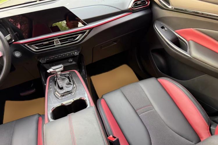 Used CHANGAN OSHAN X5 2021 1.5T DCT Prestige Edition Interior 1